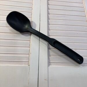 Pampered Chef Black Nylon Solid Basting Serving Spoon #2349 Heat Resistant USA